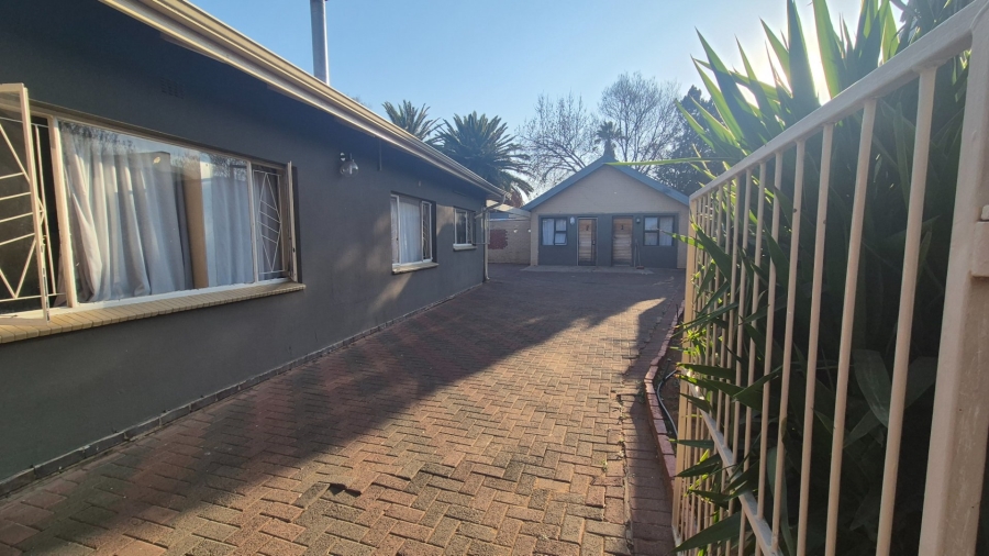 7 Bedroom Property for Sale in Universitas Free State